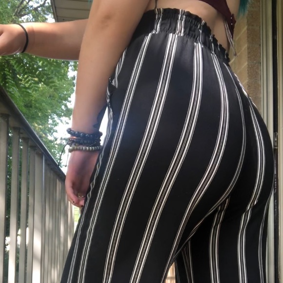 Black and white striped dress pants - Picture 2 of 2